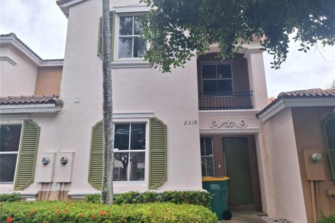 Adosado en venta en Homestead, Florida, 4 dormitorios, 143.44 m2 № 1949327 - foto 1