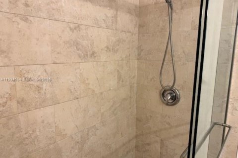 Copropriété à louer à Pembroke Pines, Floride: 2 chambres, 79.34 m2 № 1993073 - photo 17