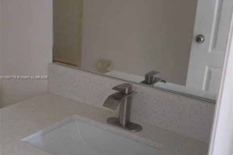 Condo in Homestead, Florida, 3 bedrooms  № 1948728 - photo 17