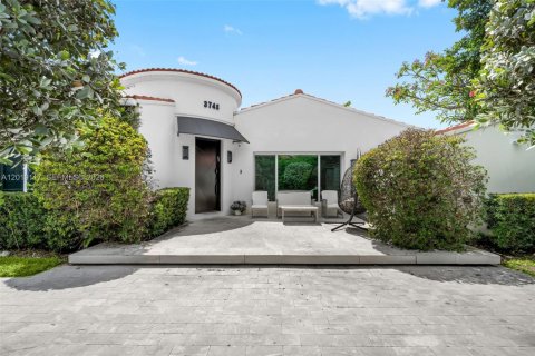 Casa en venta en Miami Beach, Florida, 6 dormitorios, 454.48 m2 № 2186295 - foto 3