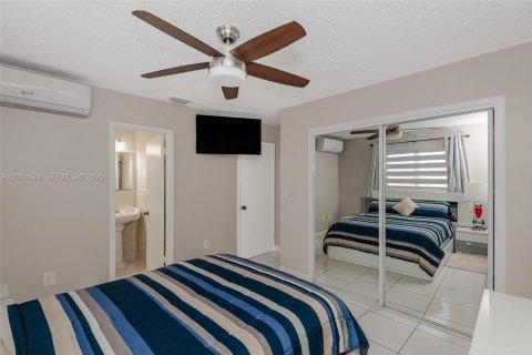 Villa ou maison à vendre à Sweetwater, Floride: 3 chambres, 129.32 m2 № 2278402 - photo 20