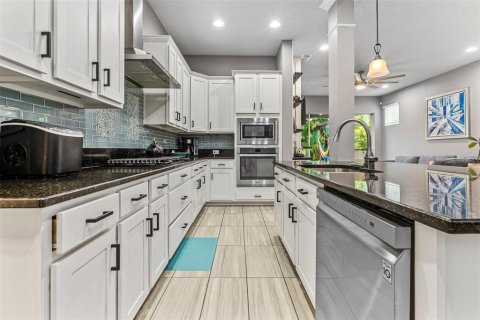 Villa ou maison à vendre à Apollo Beach, Floride: 4 chambres, 231.79 m2 № 1900001 - photo 14