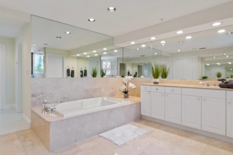 Copropriété à louer à Longboat Key, Floride: 3 chambres, 273.13 m2 № 2101273 - photo 18