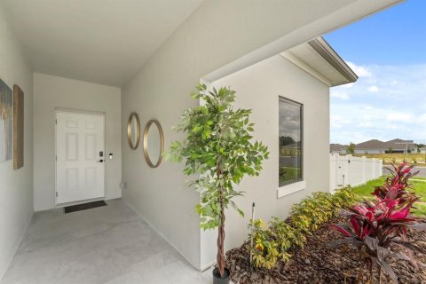 Casa en venta en Mascotte, Florida, 4 dormitorios, 202.34 m2 № 1673332 - foto 2