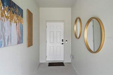 Casa en venta en Mascotte, Florida, 4 dormitorios, 202.34 m2 № 1673332 - foto 4