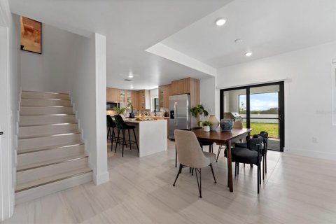 Casa en venta en Mascotte, Florida, 4 dormitorios, 202.34 m2 № 1673332 - foto 25