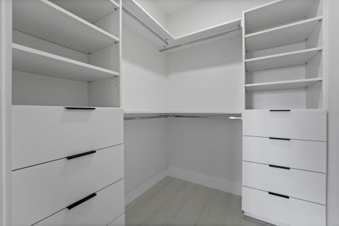 Casa en venta en Mascotte, Florida, 4 dormitorios, 202.34 m2 № 1673332 - foto 12