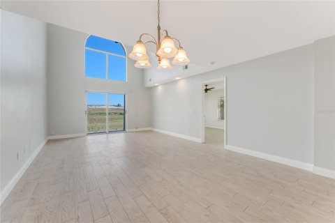 Villa ou maison à vendre à Ormond Beach, Floride: 3 chambres, 207.17 m2 № 2225540 - photo 5