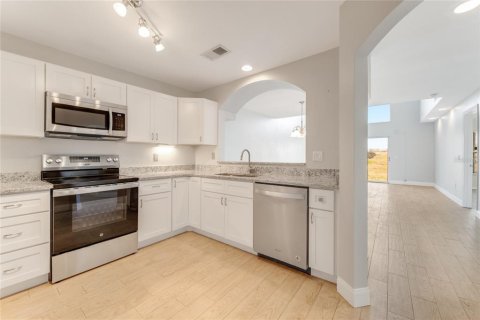 Villa ou maison à vendre à Ormond Beach, Floride: 3 chambres, 207.17 m2 № 2225540 - photo 2