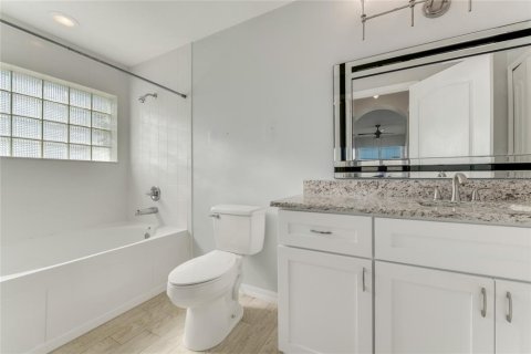 Villa ou maison à vendre à Ormond Beach, Floride: 3 chambres, 207.17 m2 № 2225540 - photo 13