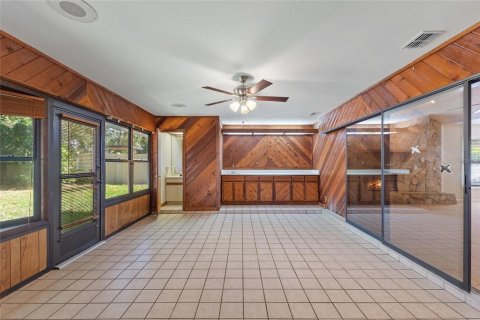 House in Winter Haven, Florida 2 bedrooms, 170.48 sq.m. № 1422368 - photo 15