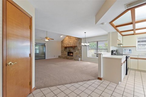 House in Winter Haven, Florida 2 bedrooms, 170.48 sq.m. № 1422368 - photo 8