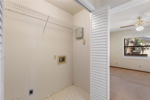 House in Winter Haven, Florida 2 bedrooms, 170.48 sq.m. № 1422368 - photo 25
