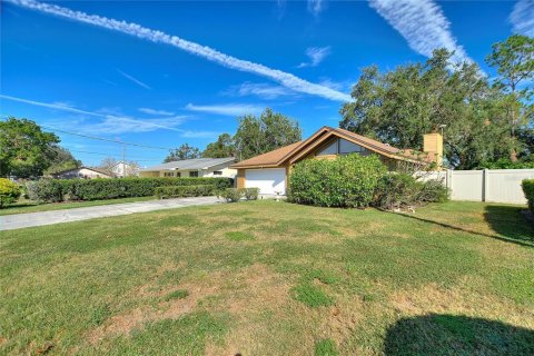 House in Winter Haven, Florida 2 bedrooms, 170.48 sq.m. № 1422368 - photo 29