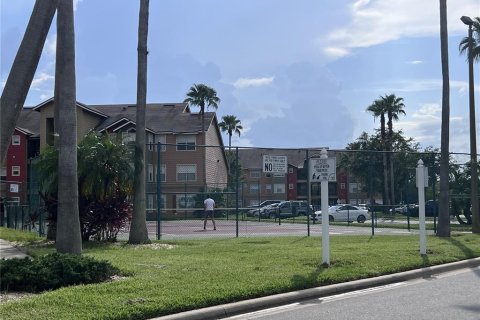 Condo in Kissimmee, Florida, 2 bedrooms  № 2203070 - photo 27