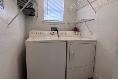 Condo in Kissimmee, Florida, 2 bedrooms  № 2203070 - photo 18