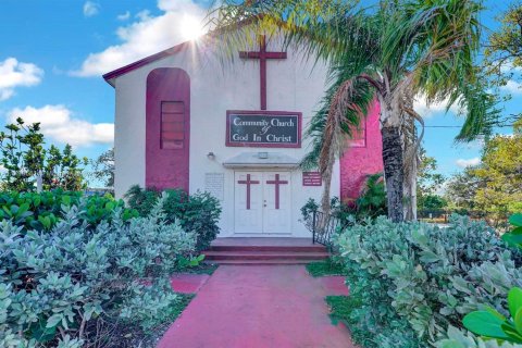 Immobilier commercial à vendre à Pompano Beach, Floride № 1949928 - photo 4