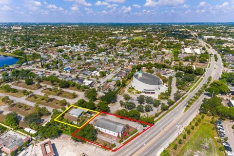 Immobilier commercial à vendre à Pompano Beach, Floride № 1949928 - photo 3