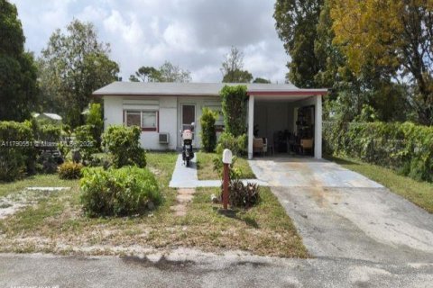 Immobilier commercial à vendre à Pompano Beach, Floride № 1949928 - photo 7