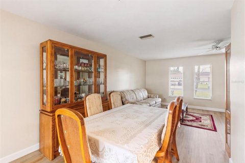 Casa en venta en Dunedin, Florida, 4 dormitorios, 182.27 m2 № 2236879 - foto 4