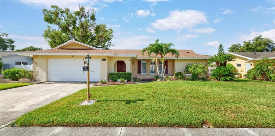 Casa en Dunedin, Florida 4 dormitorios, 182.27 m2 № 2236879