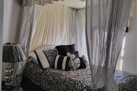 Купить виллу или дом в Хайалиа, Флорида 3 спальни, 146.32м2, № 1985116 - фото 26