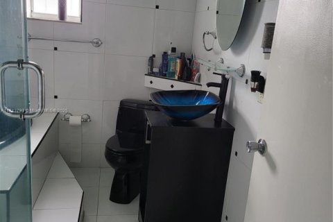 Купить виллу или дом в Хайалиа, Флорида 3 спальни, 146.32м2, № 1985116 - фото 18