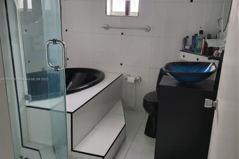 Купить виллу или дом в Хайалиа, Флорида 3 спальни, 146.32м2, № 1985116 - фото 20