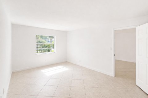 Купить кондоминиум в Помпано-Бич, Флорида 3 комнаты, 78.97м2, № 2260920 - фото 12