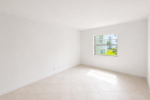 Купить кондоминиум в Помпано-Бич, Флорида 3 комнаты, 78.97м2, № 2260920 - фото 11