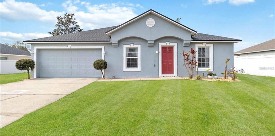 Casa en Deltona, Florida 3 dormitorios, 129.69 m2 № 1898835
