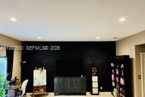 Casa en venta en Pembroke Pines, Florida, 5 dormitorios, 293.11 m2 № 2057573 - foto 14