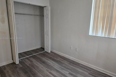 Townhouse in Miami Gardens, Florida 4 bedrooms, 157.38 sq.m. № 1990434 - photo 29