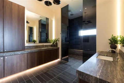 Casa en venta en Tierra Verde, Florida, 5 dormitorios, 487.83 m2 № 1839869 - foto 18