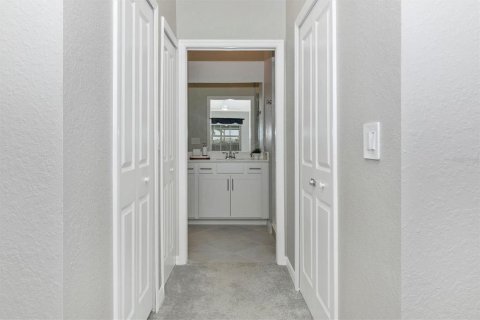Condo in Venice, Florida, 2 bedrooms  № 1272976 - photo 29