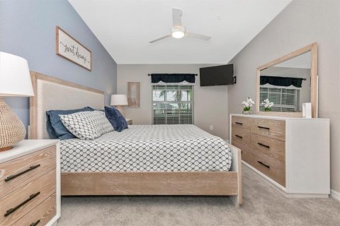 Condo in Venice, Florida, 2 bedrooms  № 1272976 - photo 25