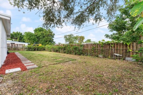 Villa ou maison à vendre à Sunrise, Floride: 4 chambres, 171.13 m2 № 2024687 - photo 20