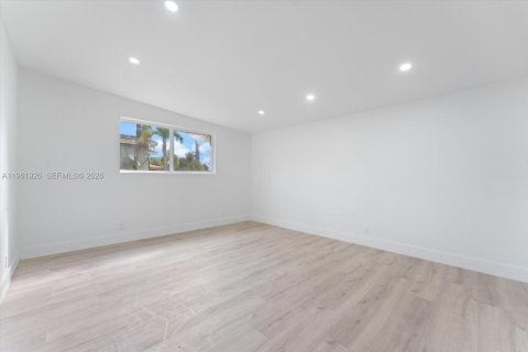 Villa ou maison à vendre à Sunrise, Floride: 4 chambres, 171.13 m2 № 2024687 - photo 15