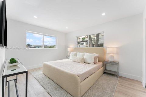 Villa ou maison à vendre à Sunrise, Floride: 4 chambres, 171.13 m2 № 2024687 - photo 12