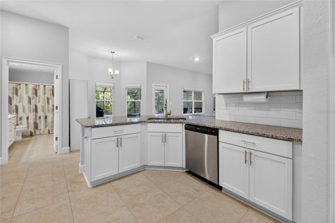 Villa ou maison à vendre à Ocala, Floride: 4 chambres, 237.37 m2 № 2419284 - photo 11