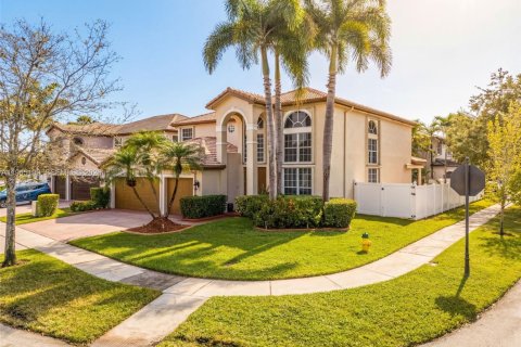 Casa en venta en Miramar, Florida, 4 dormitorios, 332.5 m2 № 2001764 - foto 2