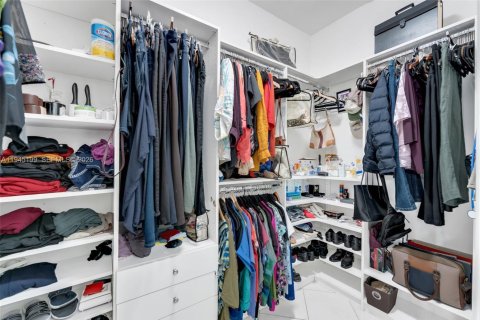 Casa en venta en Miramar, Florida, 4 dormitorios, 332.5 m2 № 2001764 - foto 25