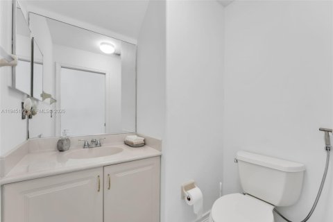 Casa en venta en Miramar, Florida, 4 dormitorios, 332.5 m2 № 2001764 - foto 19