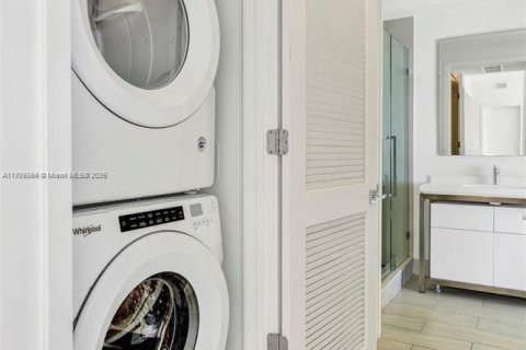 Купить кондоминиум в Санрайз, Флорида 2 спальни, 85.47м2, № 1923773 - фото 7