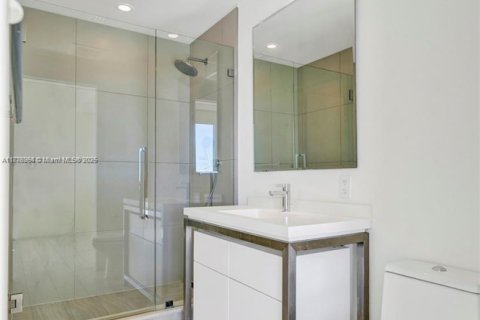 Купить кондоминиум в Санрайз, Флорида 2 спальни, 85.47м2, № 1923773 - фото 8