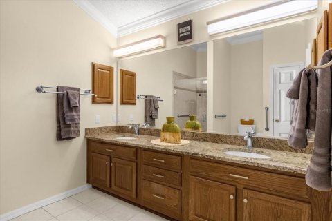 House in The Villages, Florida 3 bedrooms, 179.86 sq.m. № 1585949 - photo 28