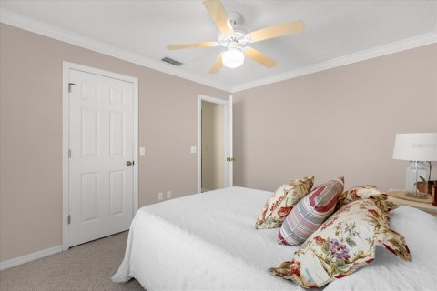 House in The Villages, Florida 3 bedrooms, 179.86 sq.m. № 1585949 - photo 23