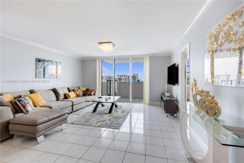 Copropriété à vendre à Aventura, Floride: 2 chambres, 99.68 m2 № 1864155 - photo 2