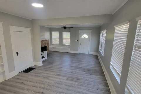 Commercial property in Daytona Beach, Florida 4 bedrooms, 270.72 sq.m. № 1620420 - photo 17