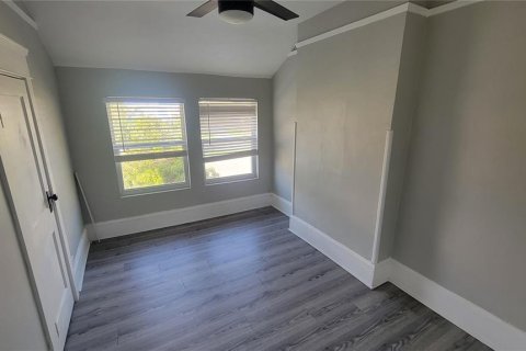 Commercial property in Daytona Beach, Florida 4 bedrooms, 270.72 sq.m. № 1620420 - photo 11
